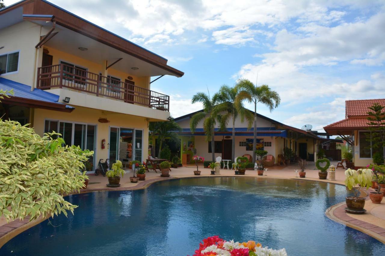 Baan Sabaijai Resort That Phanom Dış mekan fotoğraf
